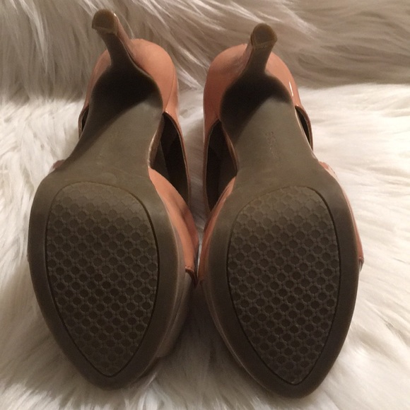 ✨NWOT✨BCBG GENERATION✨NUDE PLATFORM SHOES - Picture 8 of 8